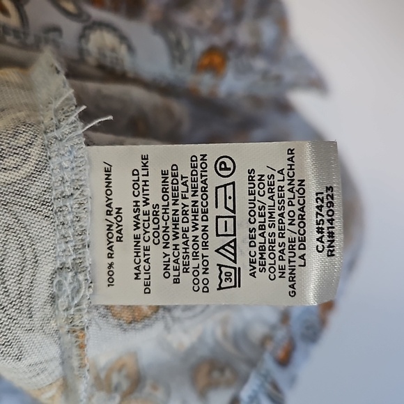 Ann Taylor LOFT Women's Floral Print 3/4 Sleeve VNeck blouse size Large EUC - Picture 5 of 5